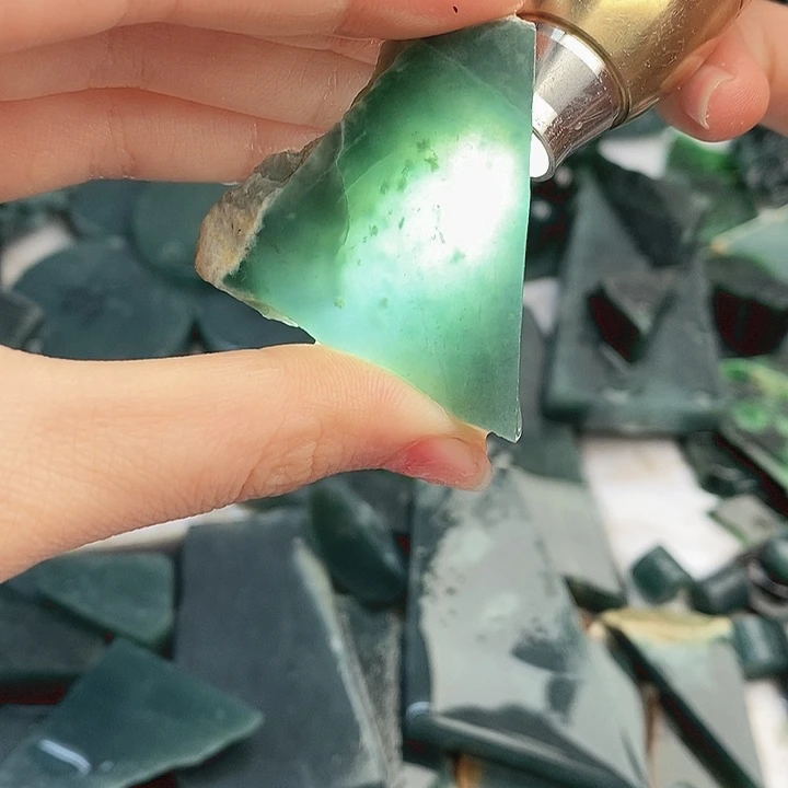 翡翠裸石纯天然翡翠