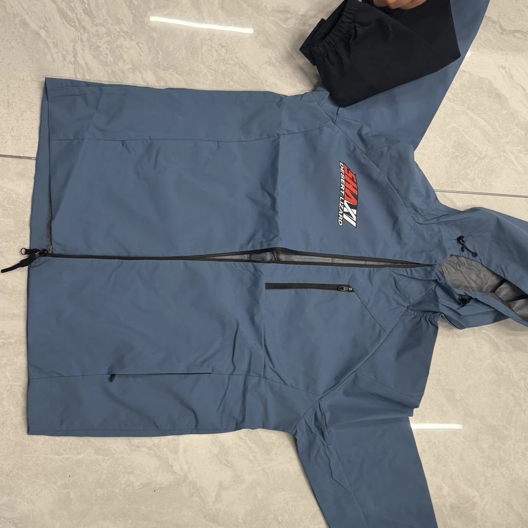 沙蜥户外冲锋衣硬壳三防面料运动休闲