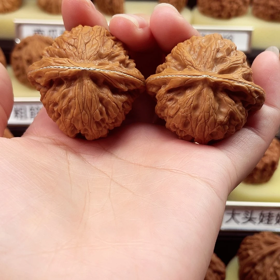 文玩核桃吊坠宫灯42尺2136