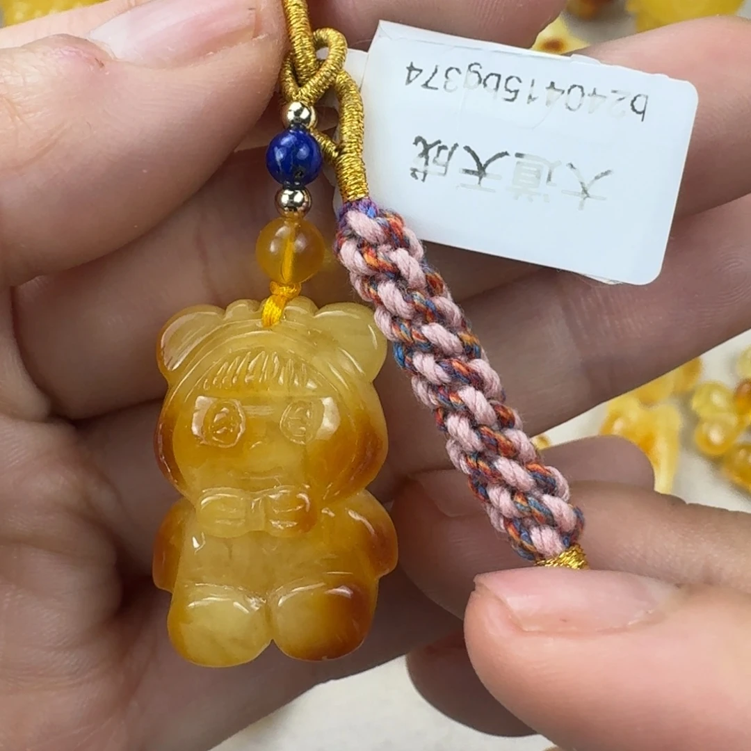 蜜蜡未镶嵌珠宝奇石全品 3.78g 熊