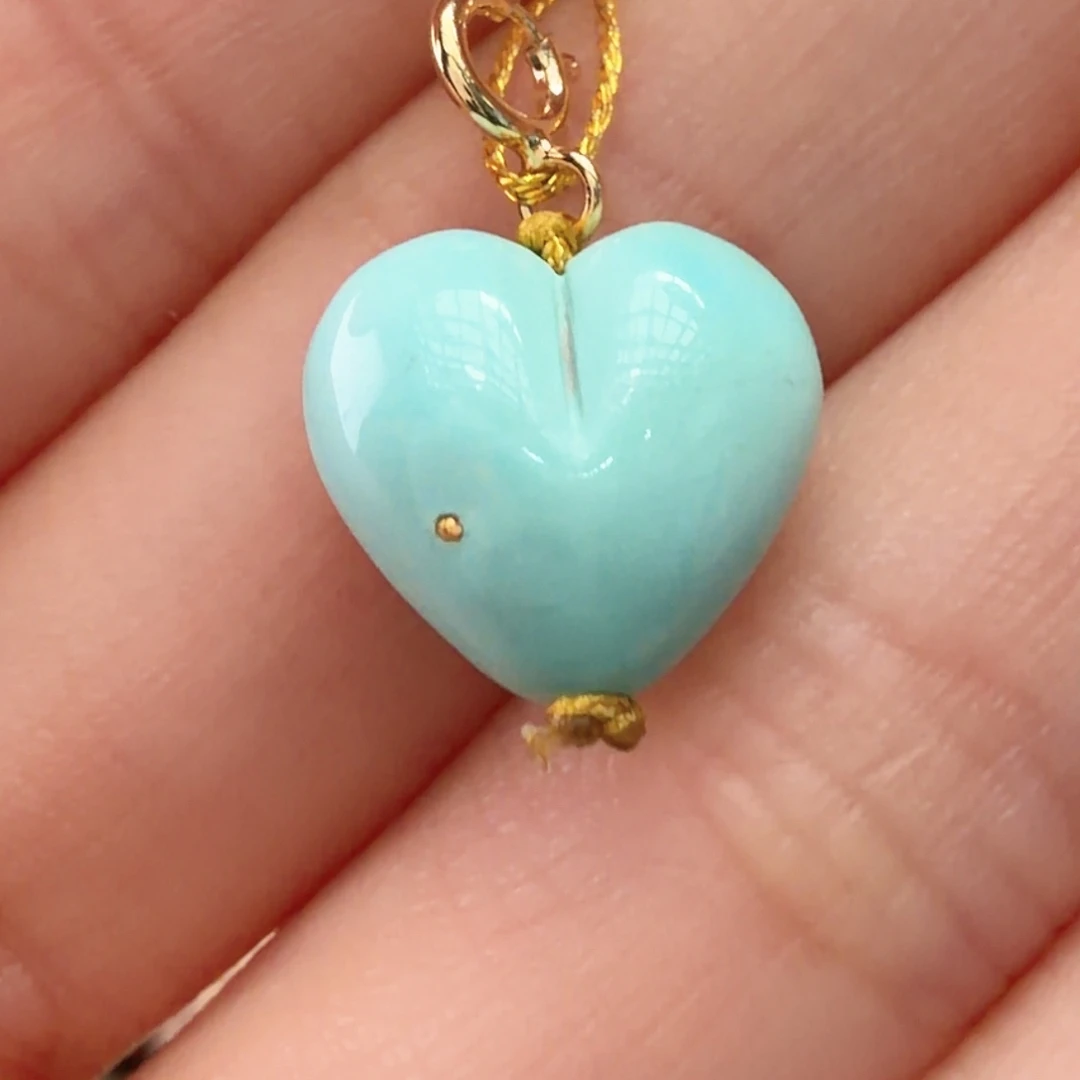 绿松石未镶嵌颈饰