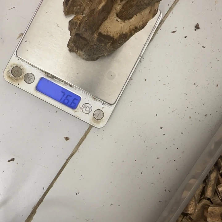 C***S沉香沉香碎屑76克