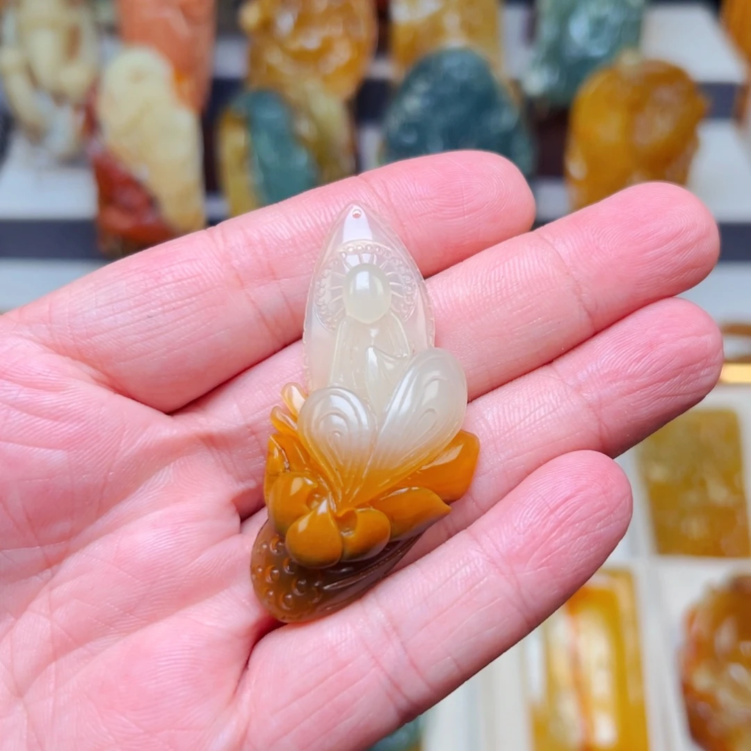 未镶嵌蛇纹石玉颈饰