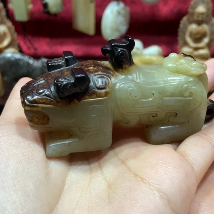 和田玉挂件未镶嵌牛**天