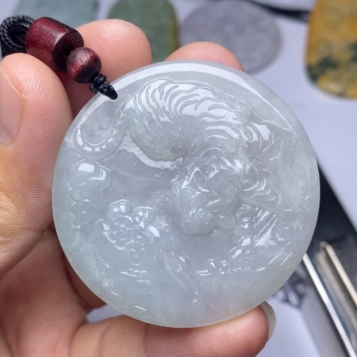 颈饰未镶嵌翡翠翡翠