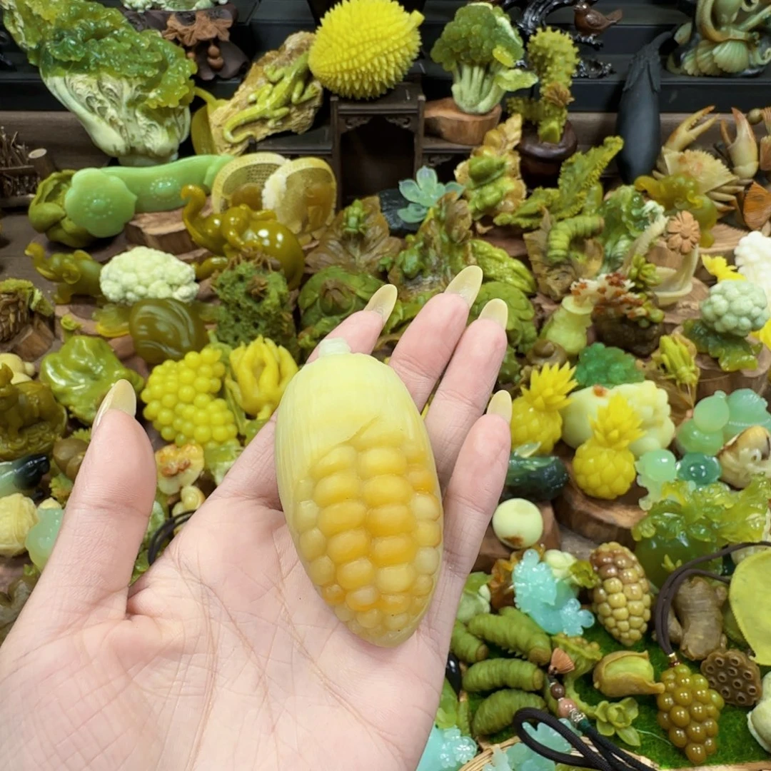 小****蛇纹石玉未镶嵌岫玉