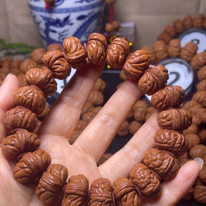 櫹***鬱桃核吊坠秦岭桃核手串