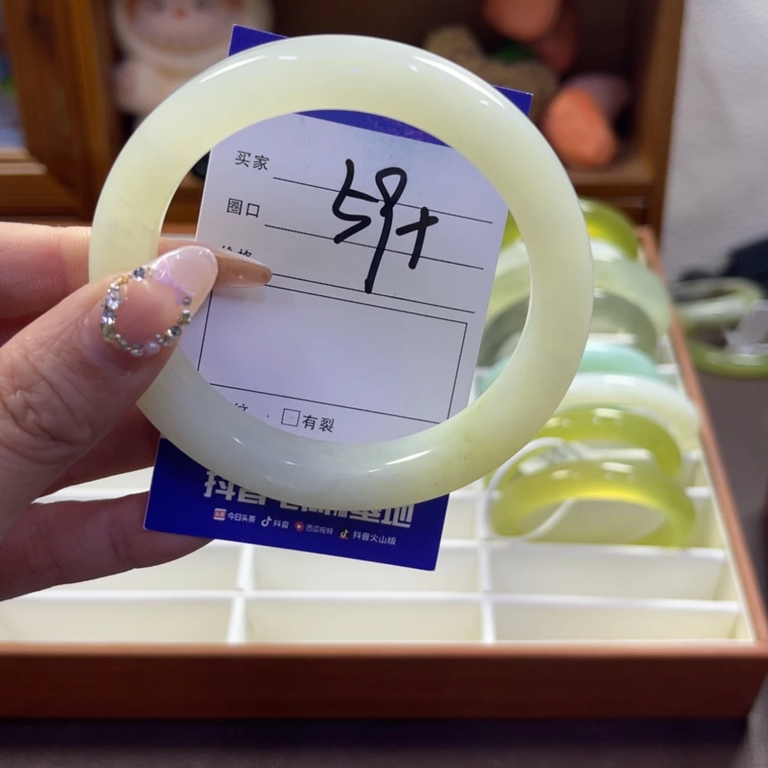 蛇纹石玉未镶嵌手镯628