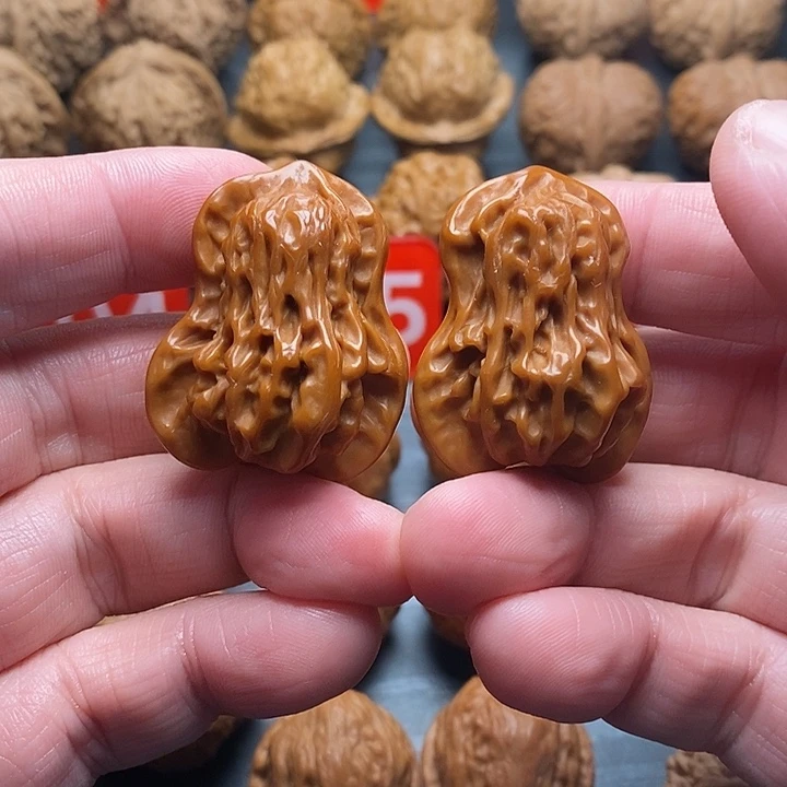 把件文玩核桃宝葫芦 盘山异形葫芦 小手捻 看货进直播间 谢谢