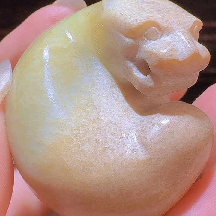 用***4和田玉未镶嵌挂件