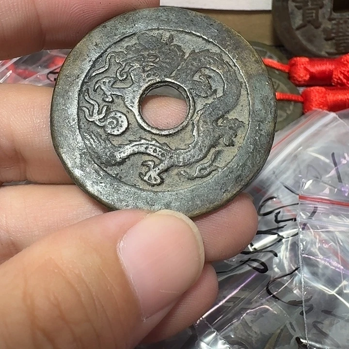 老***姚铜现代工艺品花钱
