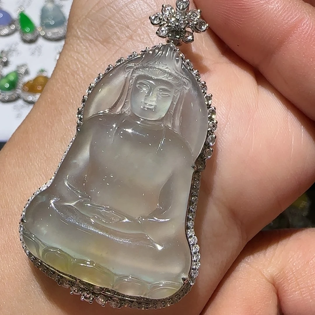 【闪购商品】颈饰18K金镶嵌翡翠天然