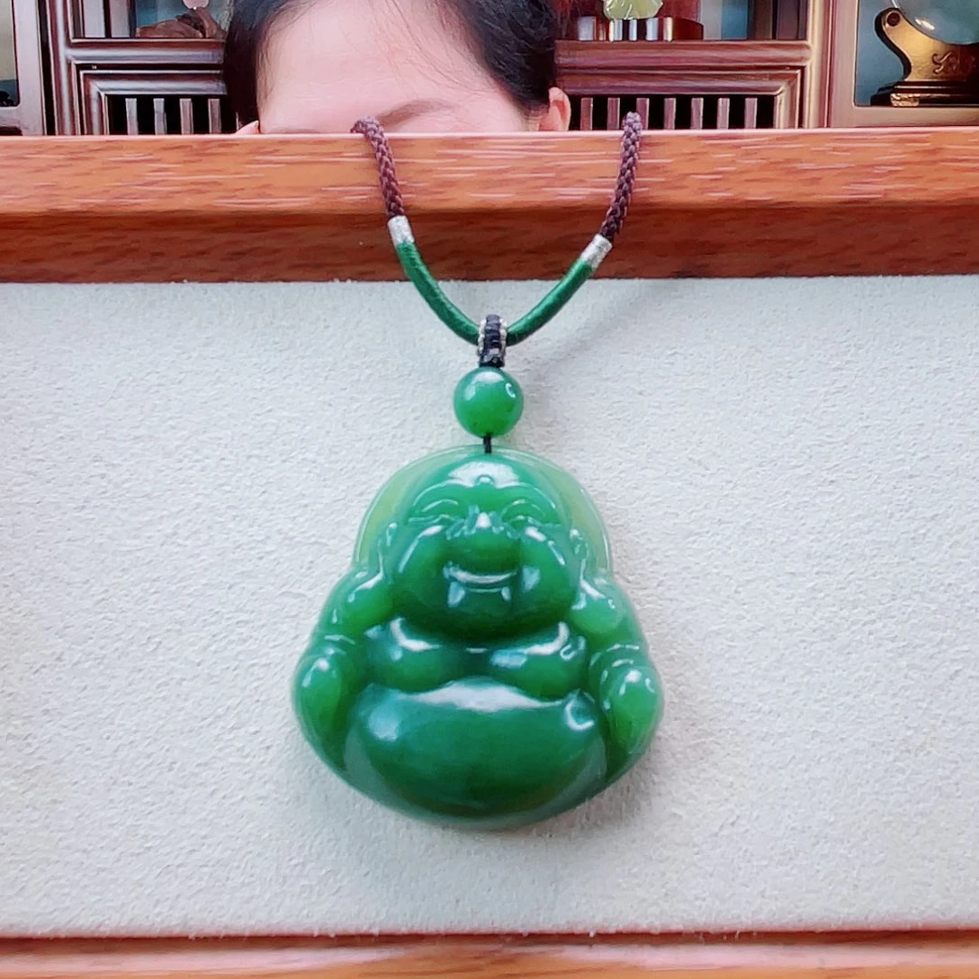 和田玉（碧玉）未镶嵌颈饰佛公40