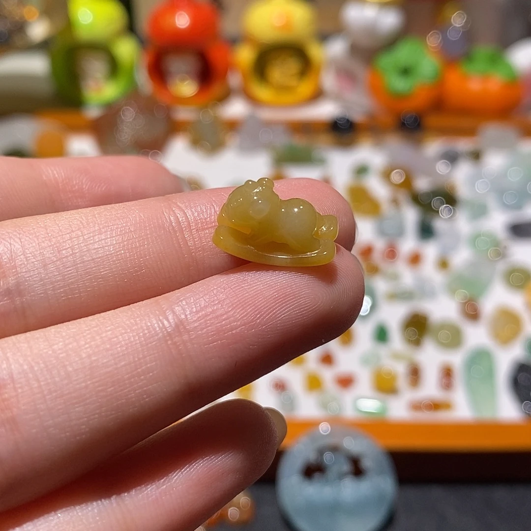 颈饰未镶嵌翡翠木马
