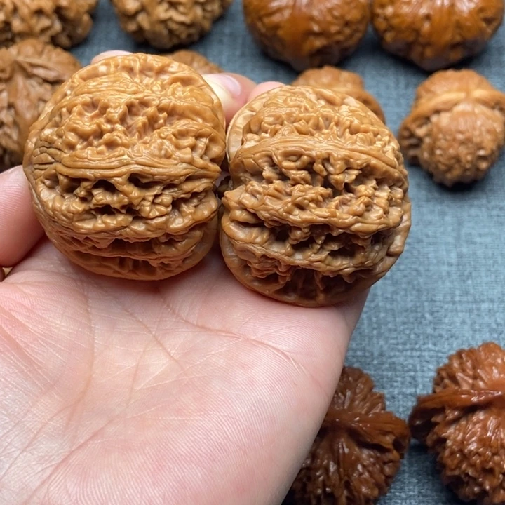 把件文玩核桃一****间粗筋46