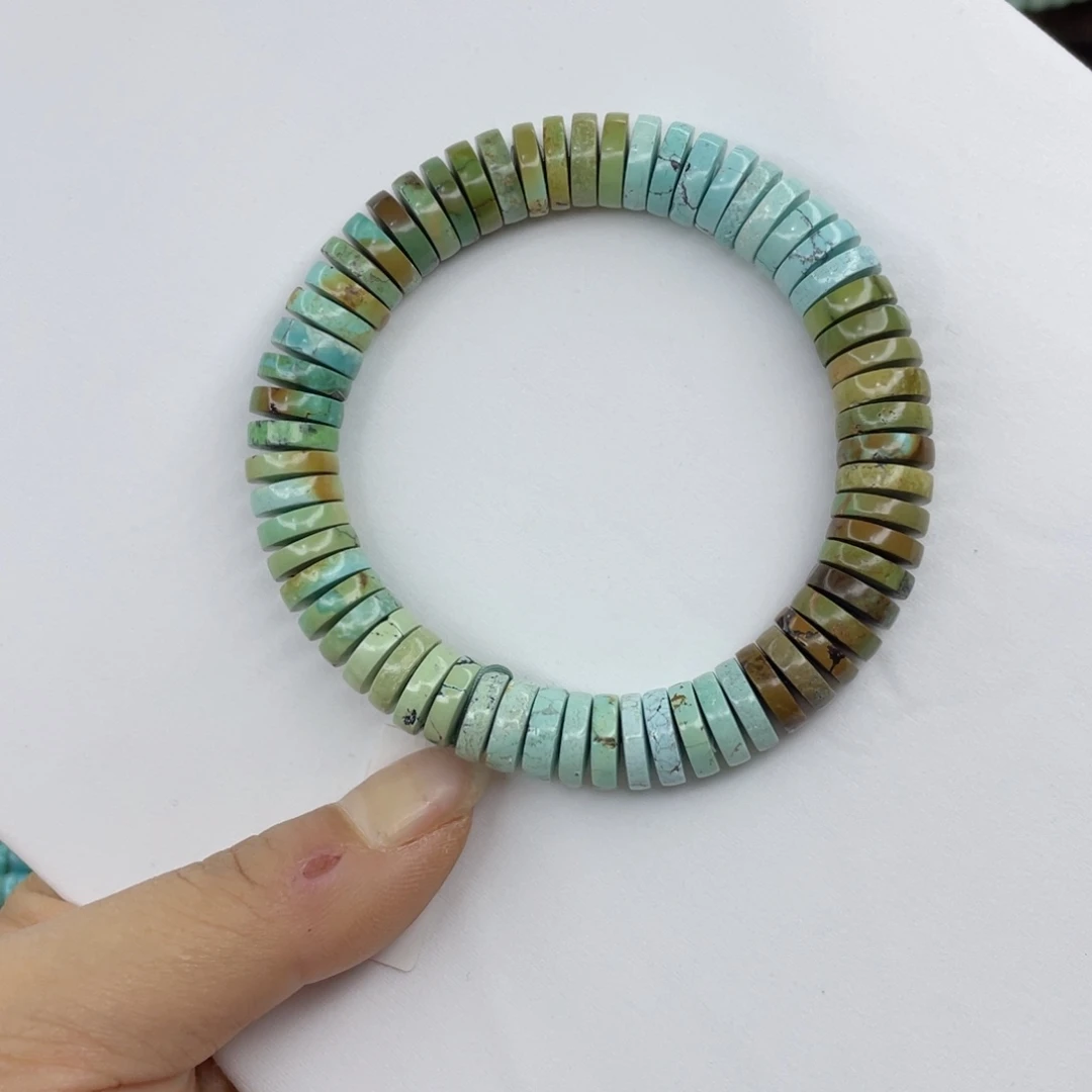 绿松石未镶嵌颈饰