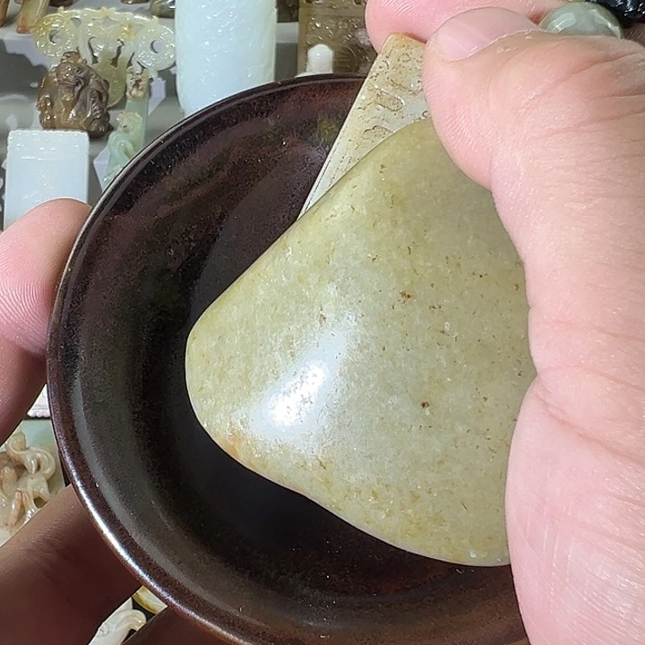 吴***哥茶盏瓷器是指陶瓷