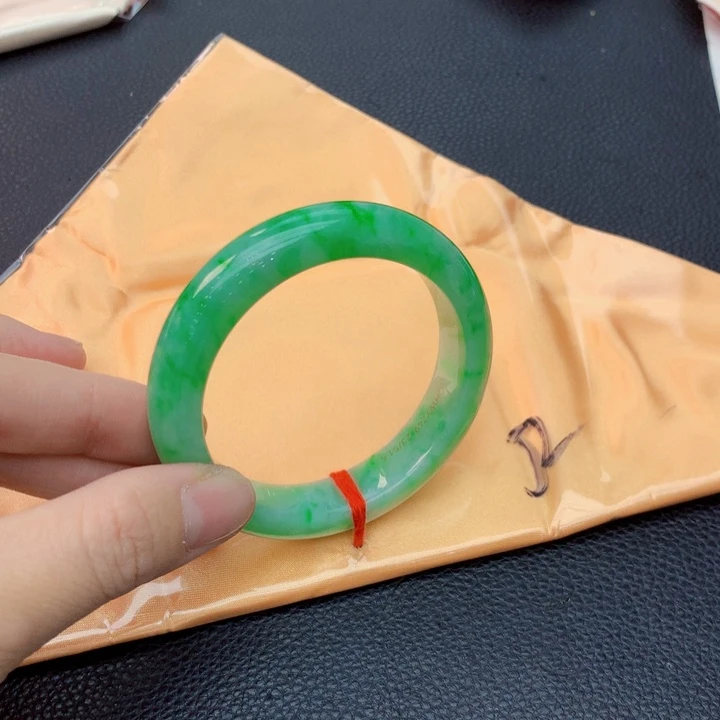 未镶嵌手镯翡翠翡翠手镯