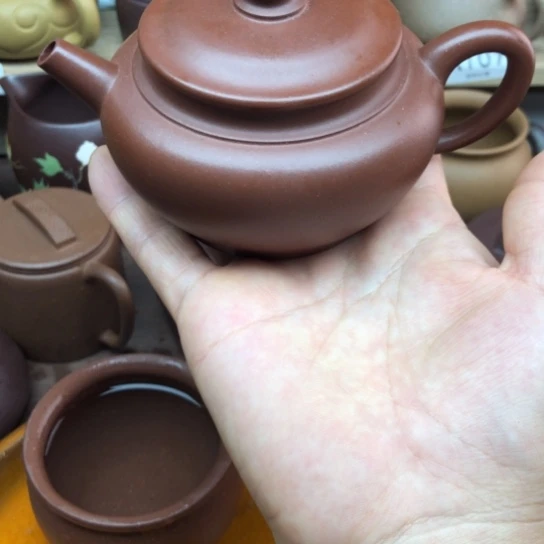 茶壶紫砂后红皮龙飞碟180豪升左右