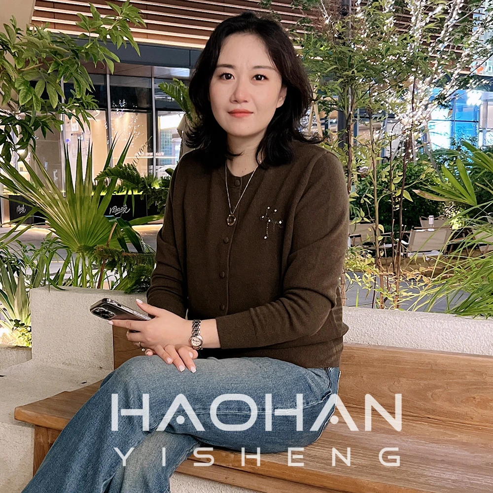 #昊涵HAOHAN# 2025秋冬新款高端时尚针织全羊毛圆领开衫 HH-25029