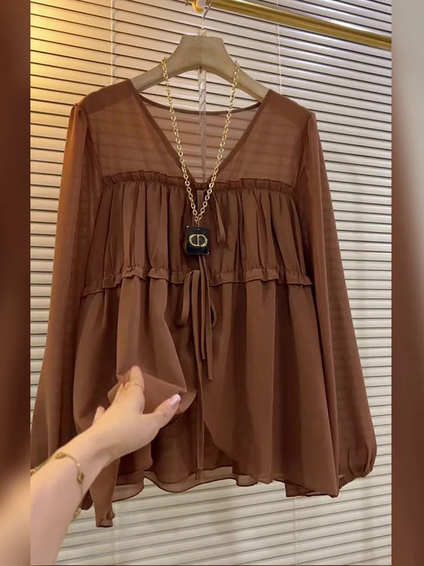 早秋款舒适百搭气质休闲简约复古风女高级感薄款长袖小衫