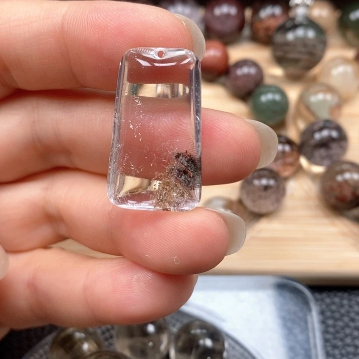 未镶嵌颈饰水晶水晶