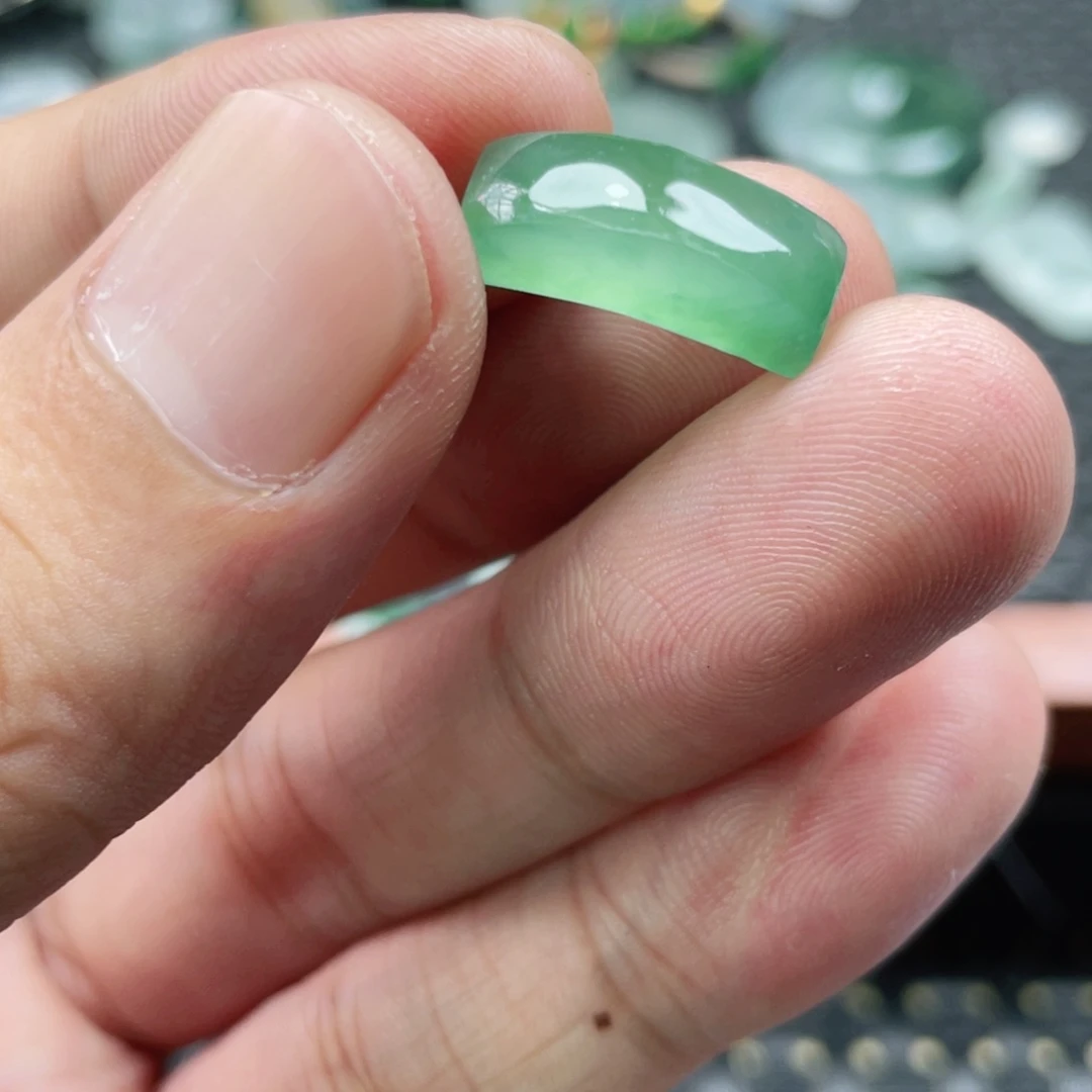 我***毛未镶嵌定制翡翠翡翠
