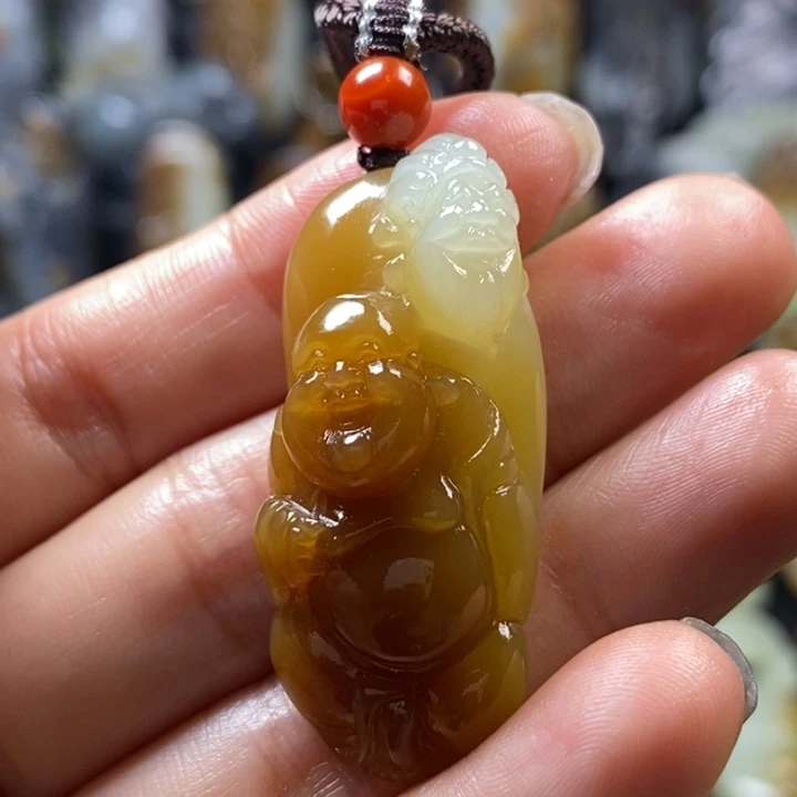 和田玉未镶嵌挂件