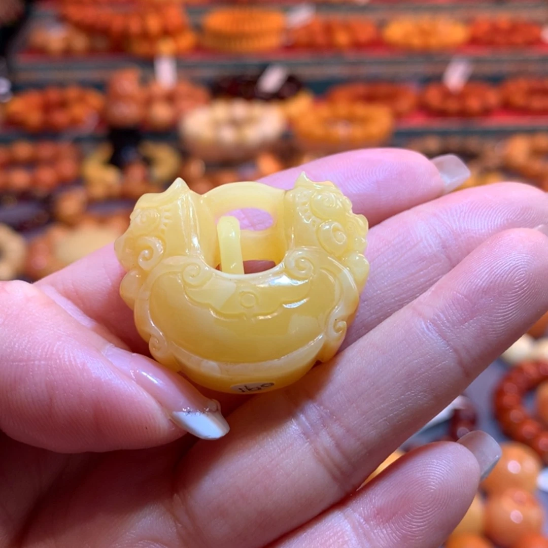 【闪购商品】未镶嵌吊坠(不含链)蜜蜡