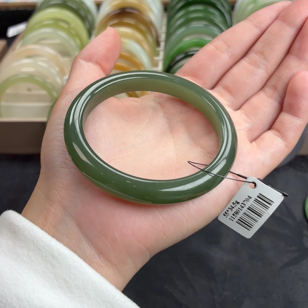 和田玉未镶嵌手镯-色正不黄！湖水绿19