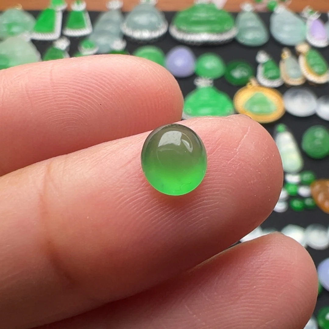 翡翠颈饰未镶嵌蛋6.5