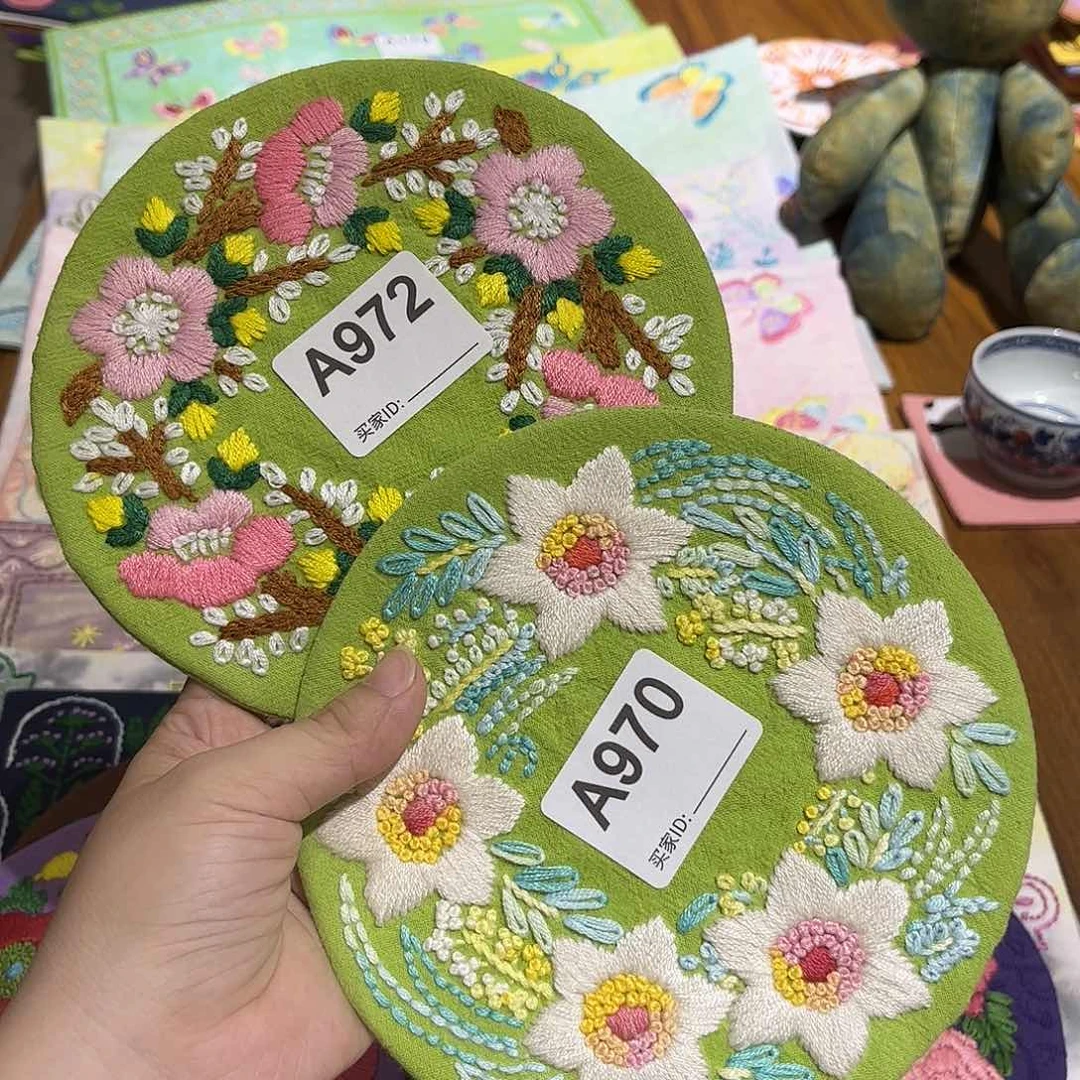 李**怡刺子绣壶垫美美价