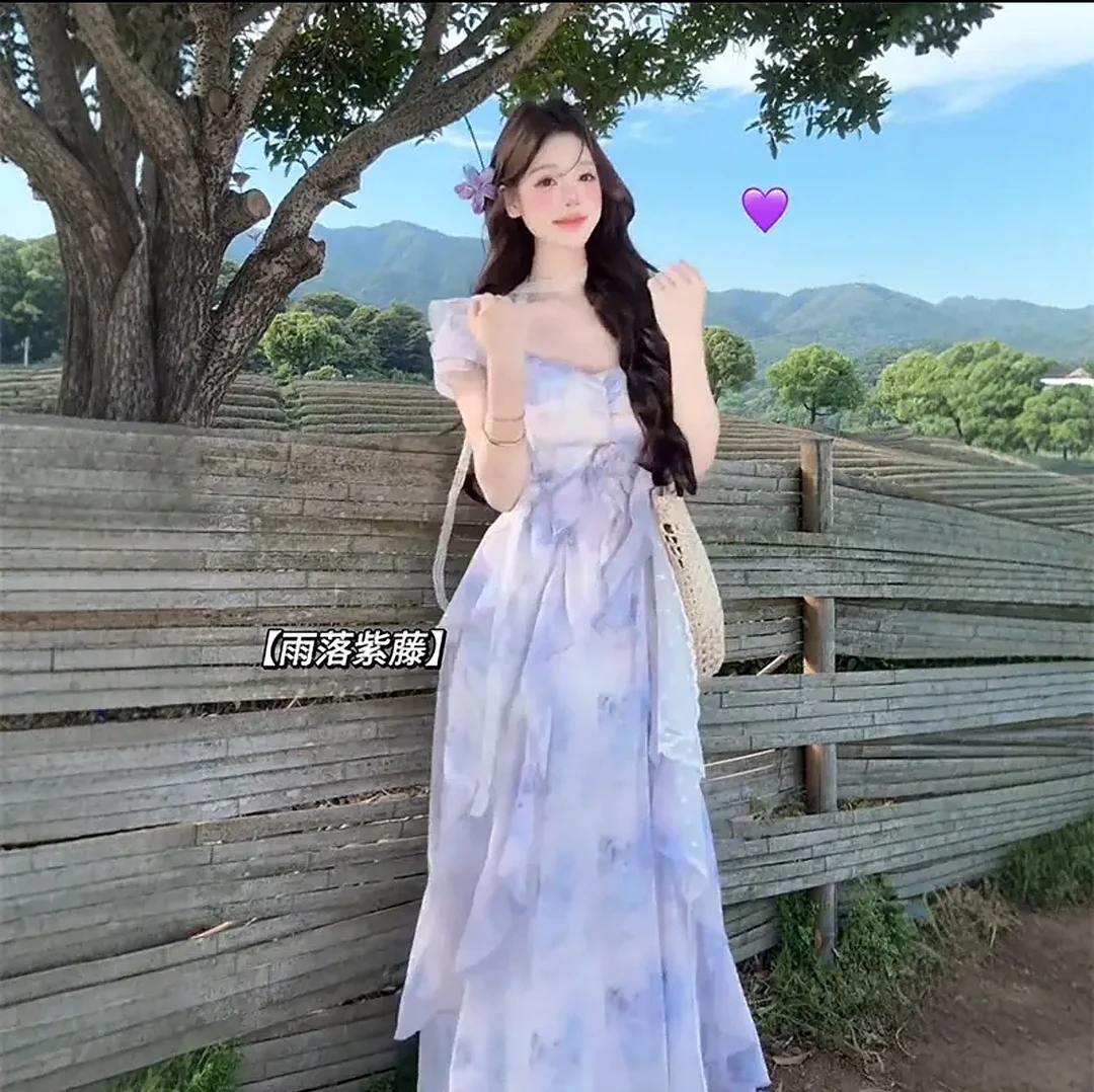 连衣裙裙子碎花显瘦气质长裙夏季法式复古小众长款收腰印花方领