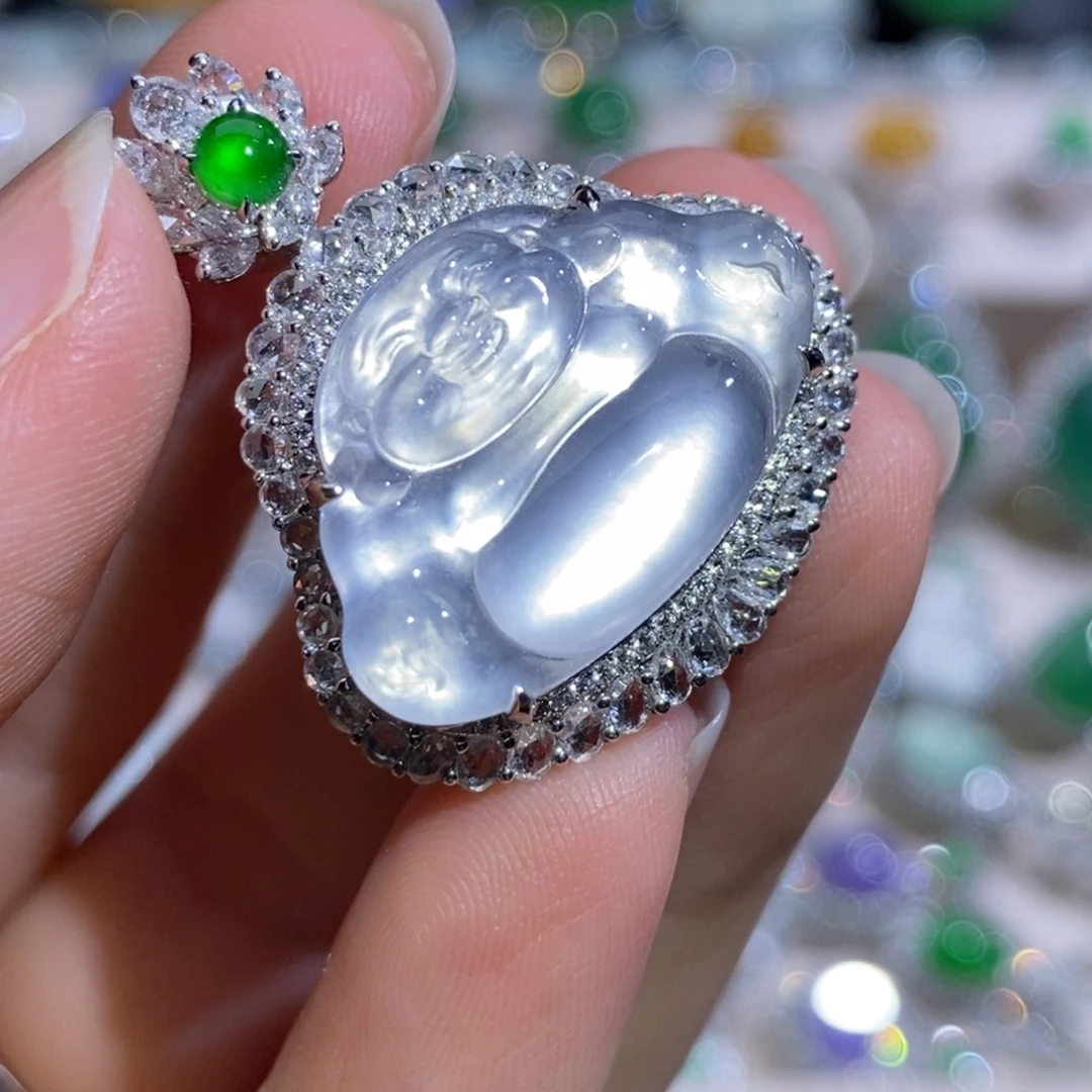 颈饰18K金镶嵌翡翠玻璃钢佛公