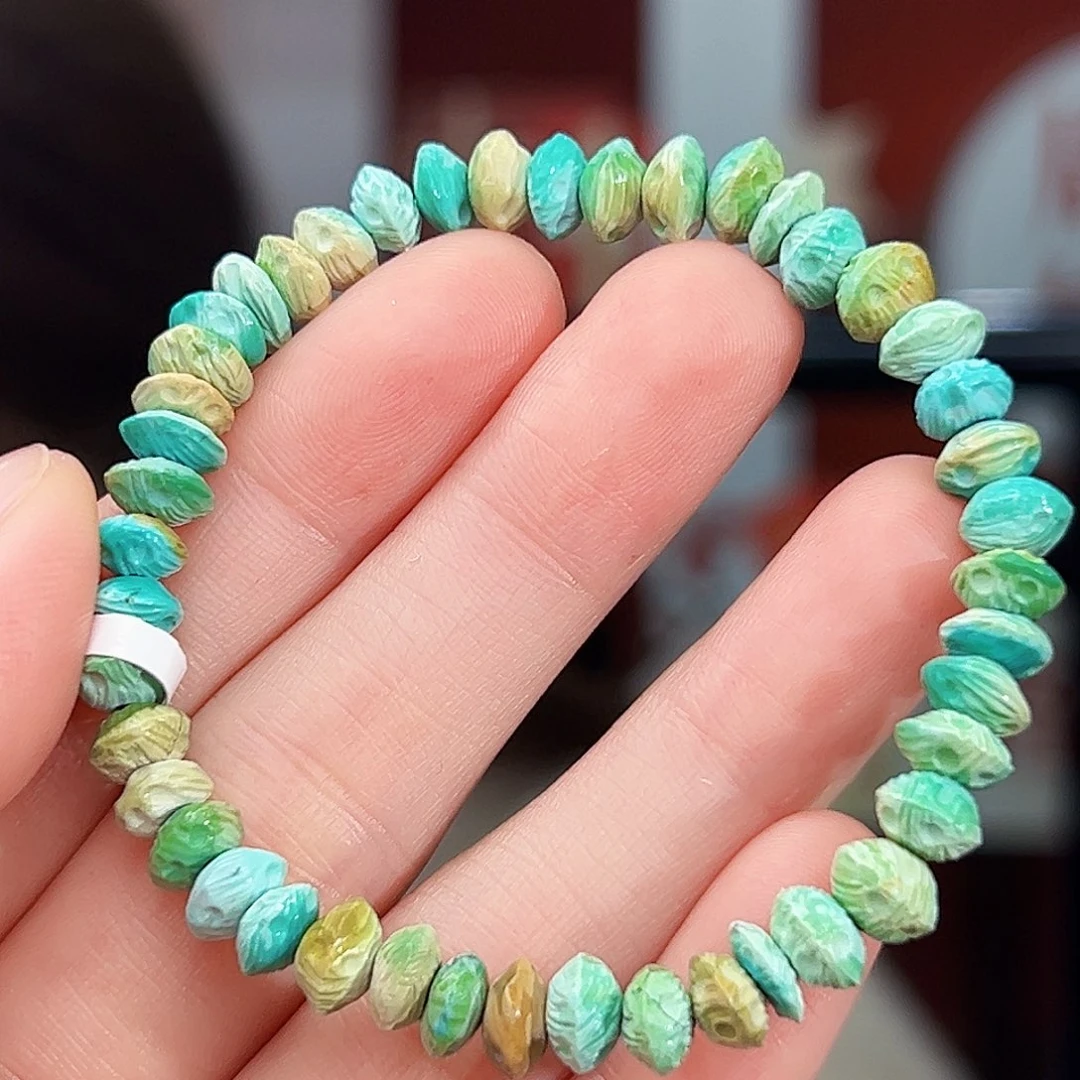 绿松石未镶嵌珠宝奇石