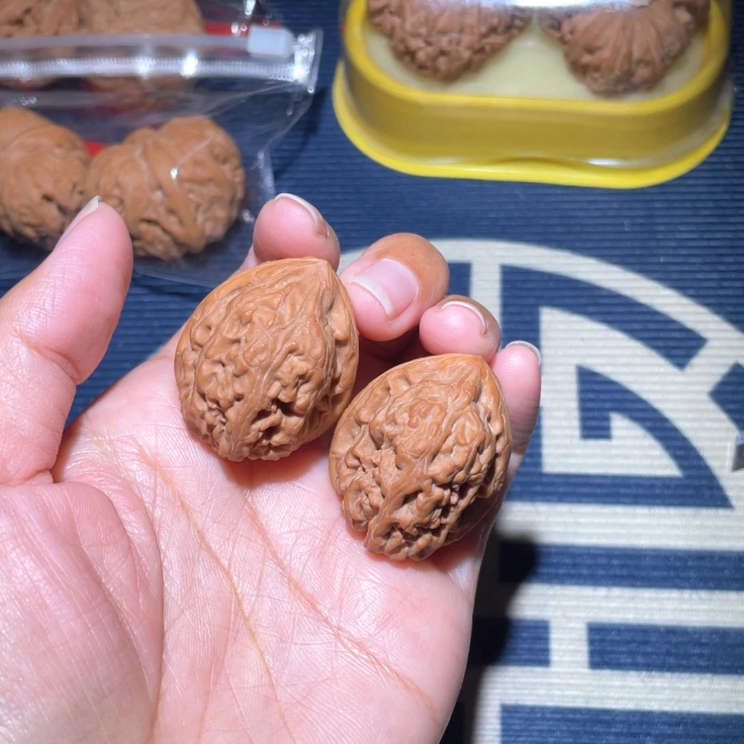 文玩核桃吊坠用****4平谷火苗35