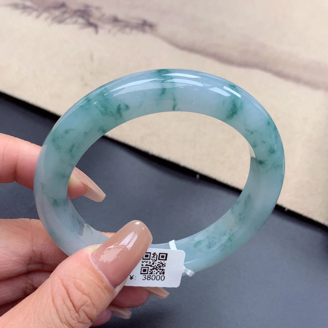 未镶嵌手镯翡翠缅甸翡翠手镯