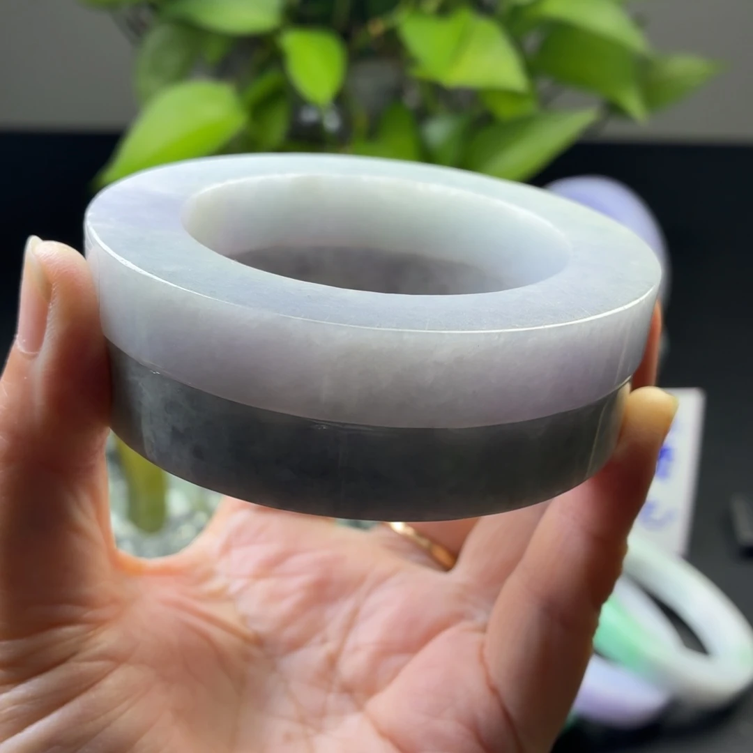 未镶嵌翡翠手镯定制翡翠