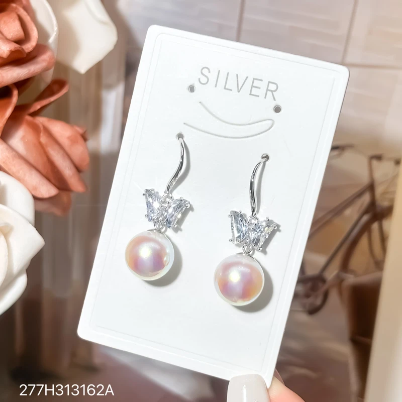 925银耳饰 珍珠耳环女在逃公主蝴蝶耳钉时尚百搭精致小巧高级耳饰