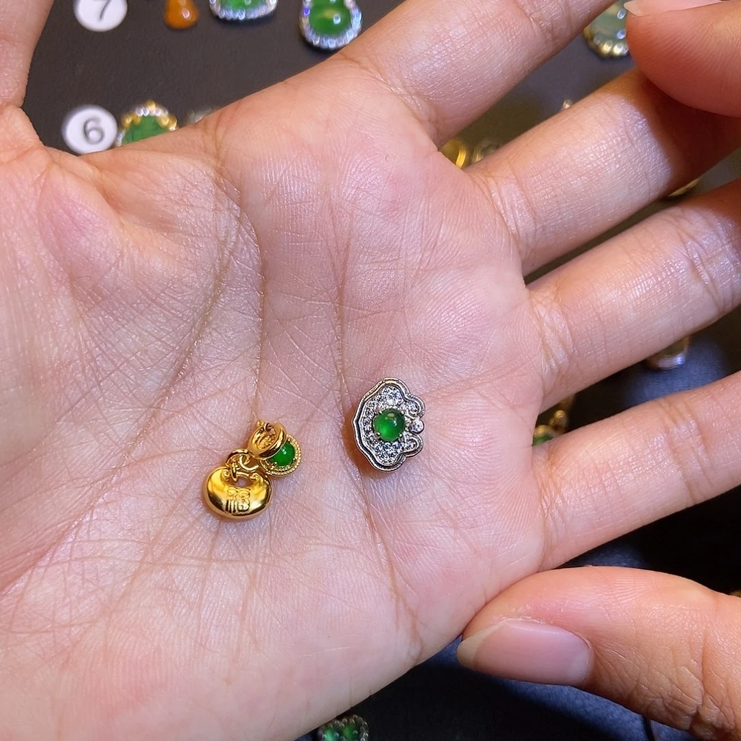 周***n翡翠银S925镶嵌吊坠(不含链)