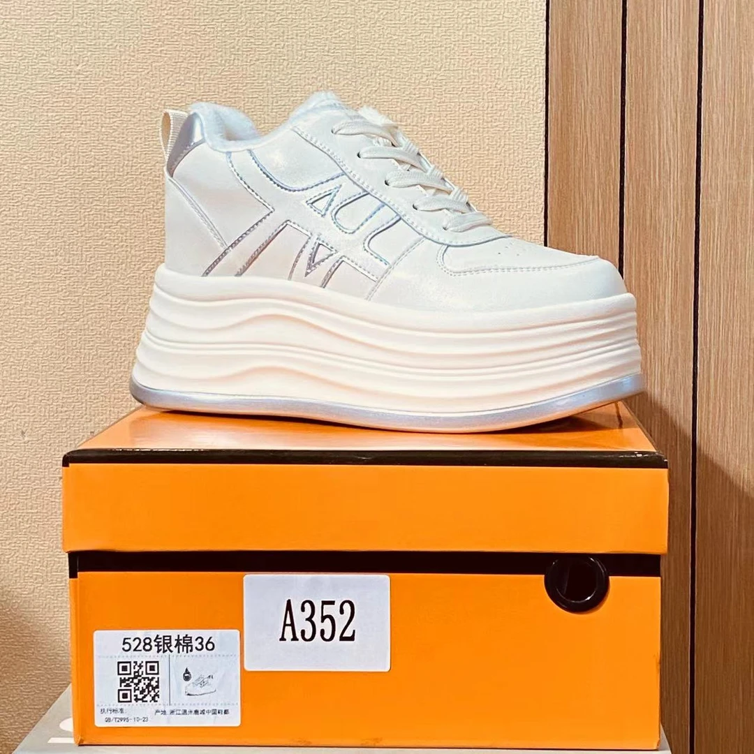 【清仓】2025小个子厚底平增高百搭女鞋A352