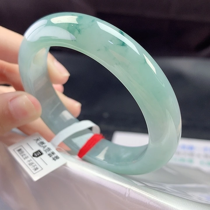 翡翠未镶嵌手镯55圈