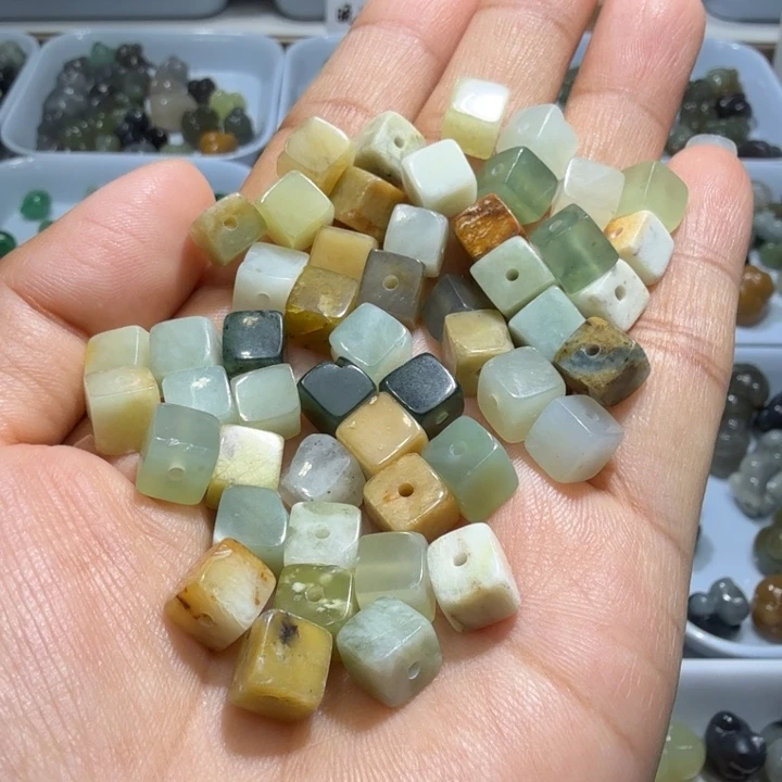 未镶嵌和田玉珠宝半成品