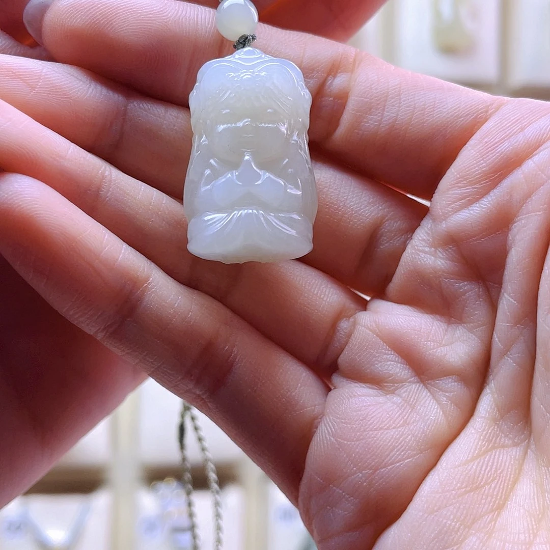 和田玉吊坠(赠链)未镶嵌万*?