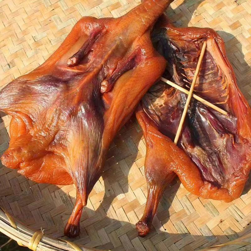 正宗湖南农家自制烟熏散养腊鸭乡里麻鸭咸香板鸭柴火腊肉腊肠腊味