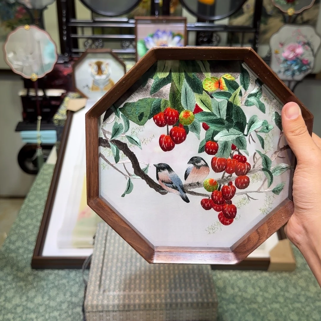 刺绣刺绣工艺精湛独特设计新颖时尚
