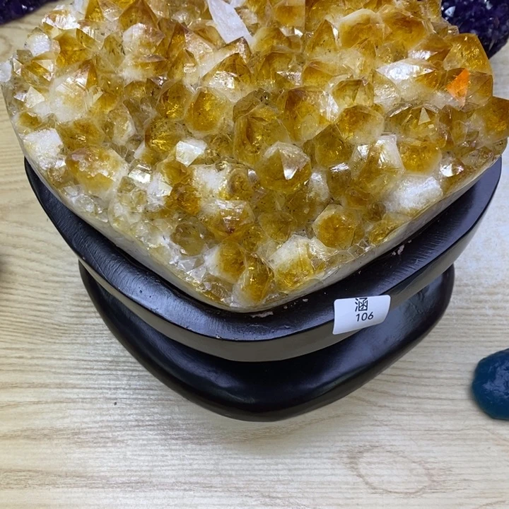 水晶大型摆件（非配饰）未镶嵌和**士
