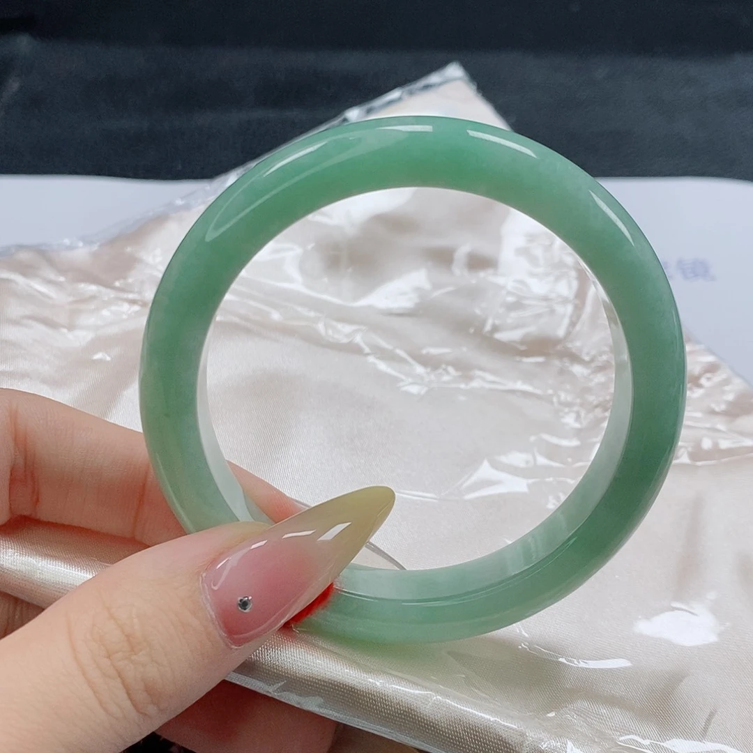 【闪购商品】翡翠手镯未镶嵌355号