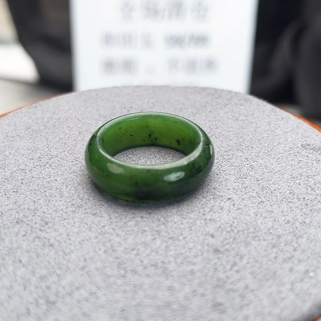 白***尽和田玉戒指未镶嵌c52碧玉轮胎16不退换
