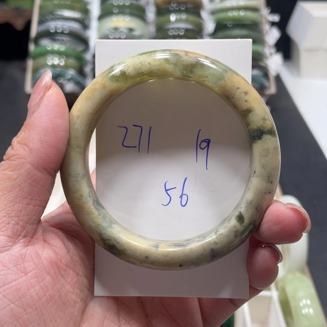 未镶嵌蛇纹石玉手镯